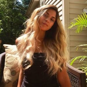 Meet your Posher, Alyssa